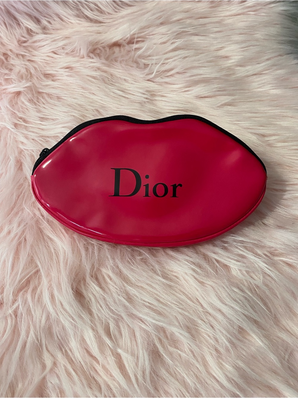 Dior Lip-Shaped Cosmetic Pouch in Hot Pink with Black Logo - Picture 2 of 7